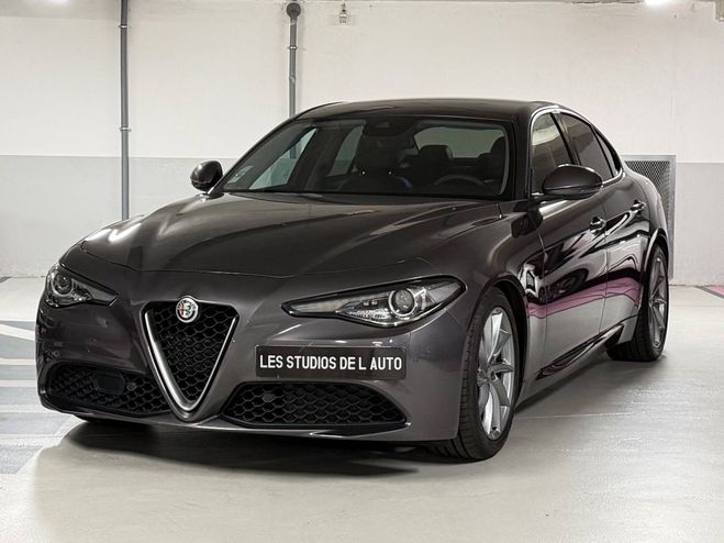 Alfa romeo Giulia 2.2 JTD 180ch Super GRIS F de 2016