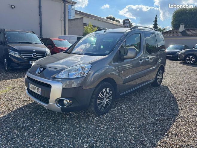 Peugeot Partner Tepee 1.6 hdi 112ch Outdoor Moteur fiabl Autre de 2012