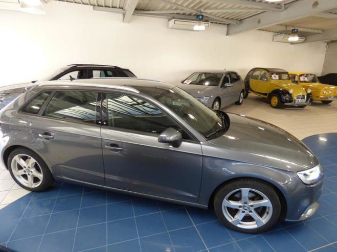 Audi A3 Sportback 30 TFSI 116 S Tronic 7 Design MONSOGRAU de 2019