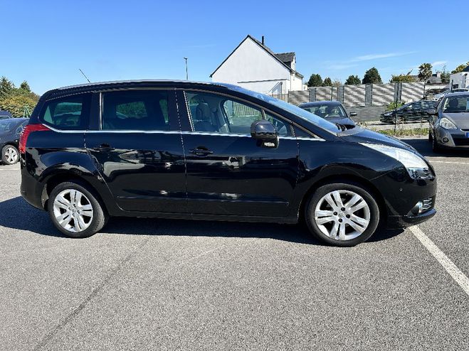 Peugeot 5008 1.6 HDi 112ch FAP BVM6 Allure 5pl  NOIR de 2011