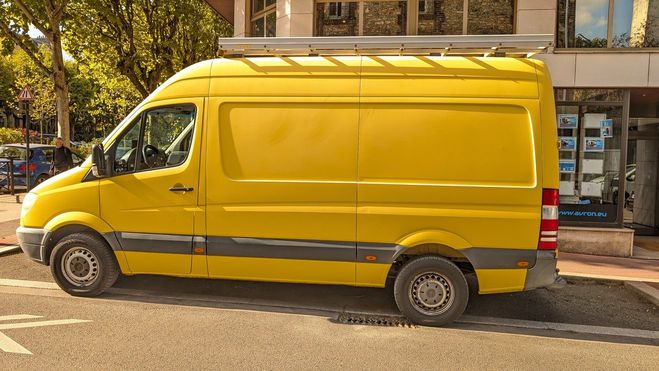 Mercedes Sprinter Mercedes Sprinter II 313 CDI BVM6 129 Jaune Verni de 2010