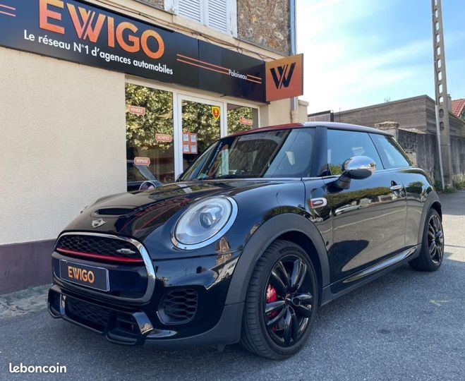 Cliquer pour voir la photo suivante Mini One 2.0 230Ch JOHN COOPER WORKS BVA ENTRETIE Noir de 2015