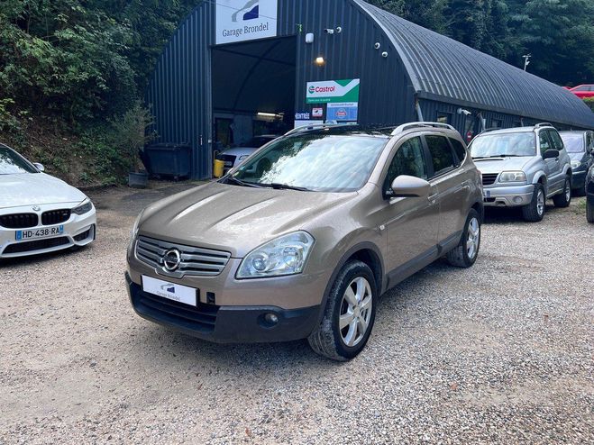 Cliquer pour voir la photo suivante Nissan Qashqai 2 DCi 150cv 7 places Beige de 2009