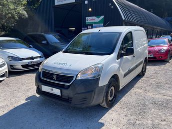  Voir détails -Peugeot Partner 1.6 BlueHDi 100 cv à Sathonay-Camp (69)