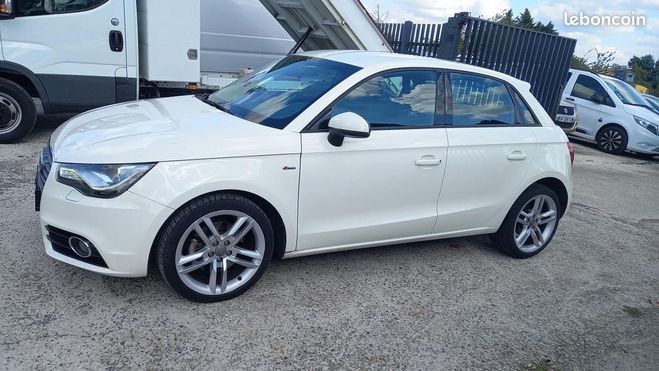 Audi A1 Sportback 1.6 TDI 105 S line Blanc de 2013