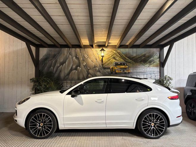 Cliquer pour voir la photo suivante Porsche Cayenne COUPE 3.0 V6 340 CV Blanc de 2020