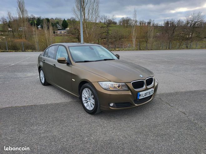 Cliquer pour voir la photo suivante BMW Serie 3 318I 143CH Très Bon Etat... Marron de 2010