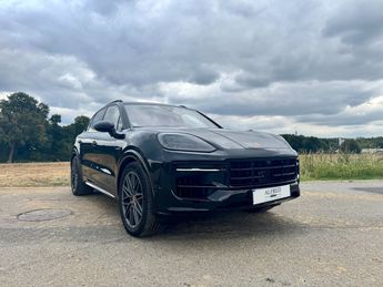  Voir détails -Porsche Cayenne 3.0 V6 470ch E-Hybrid à Rouen (76)