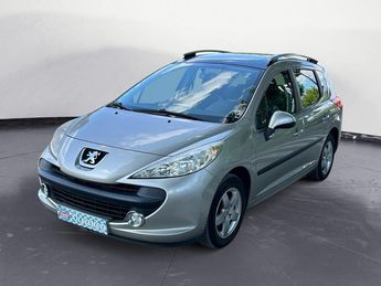  Voir détails -Peugeot 207 SW 1.4 vti 16v 95ch moteur ne toit panor à Villers-Saint-Paul (60)