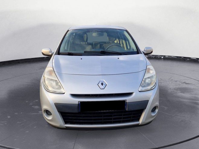 Renault Clio Renault Clio iii 1.2 75ch authentique 5 kit distribut Gris Clair de 2010