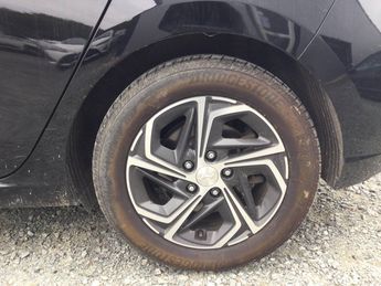  Voir détails -Hyundai I30 1.6 CRDI 115 DCT-7 BUSINESS à Gardonne (24)