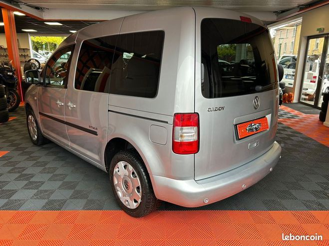 Volkswagen Caddy Pack STYLE 5 Places 1.6i 16v 101 cv Gara  de 2010