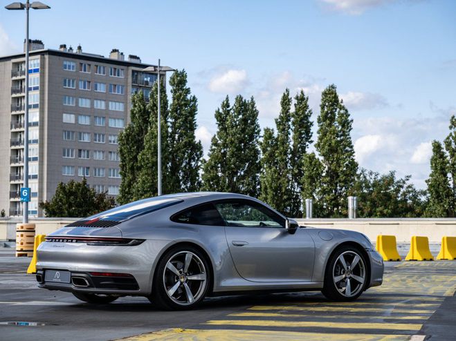 Porsche 911 992 Carrera 4 GT Silver Grey de 2023