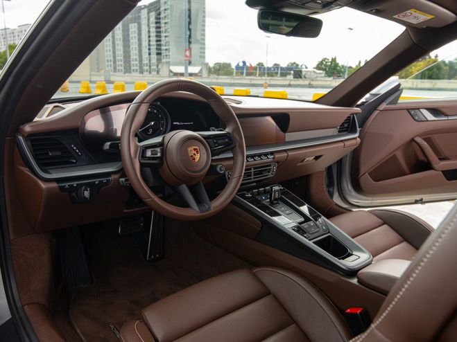 Porsche 911 992 Carrera 4 GT Silver Grey de 2023