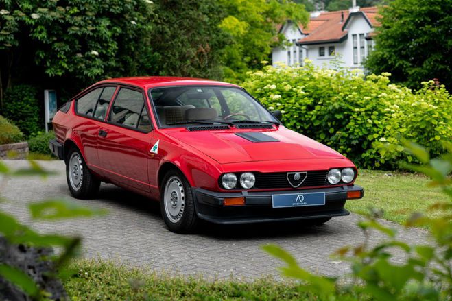 Alfa romeo GTV 6 Alfa Red de 1982