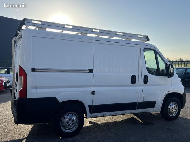 Citroen Jumper Citroen Jumper FG 30 L1H1 2.2 BLUEHDI 120 CH 1ERE MAIN  Blanc de 2021