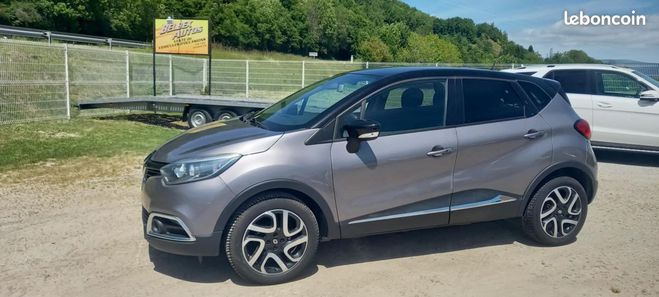 Cliquer pour voir la photo suivante Renault Captur 90 CV (belbex auto A YOLET) Gris de 2015