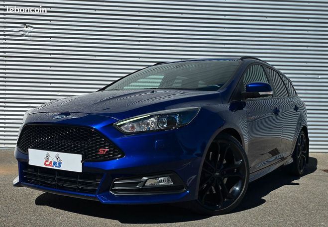 Cliquer pour voir la photo suivante Ford Focus sw 2.0 st tdci 185 cv Bleu de 2017