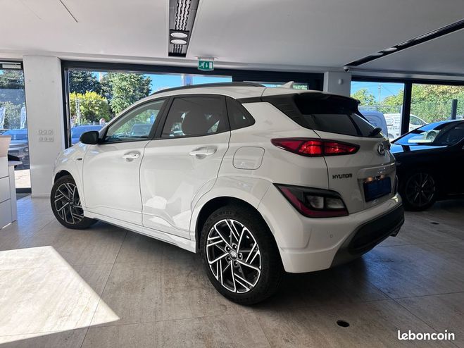 Hyundai Kona Hyundai Kona 1.0 T-GDi 120 Hybrid 48V Blanc de 2023