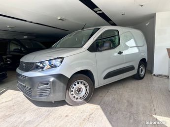  Voir détails -Peugeot Partner FOURGON BLUEHDI SS BVM6 1.5 dci à  Le Cannet (06)