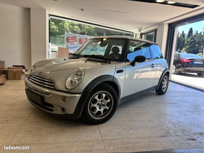 Mini One 1.6i 90 Standard Garantie 12 mois dans l Gris de 2005
