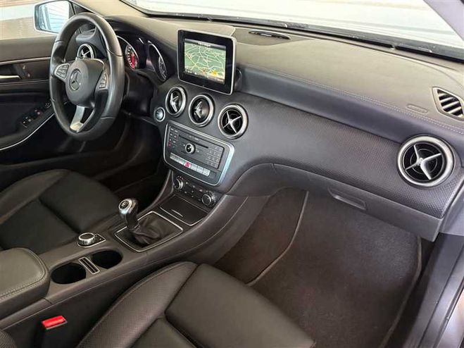 Mercedes Classe A 180d Inspiration Gris de 2017