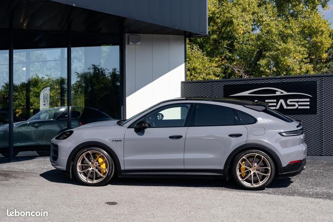 Porsche Cayenne Coup E-Hybrid 4.0 V8 739 ch Turbo avec  Noir de 2024