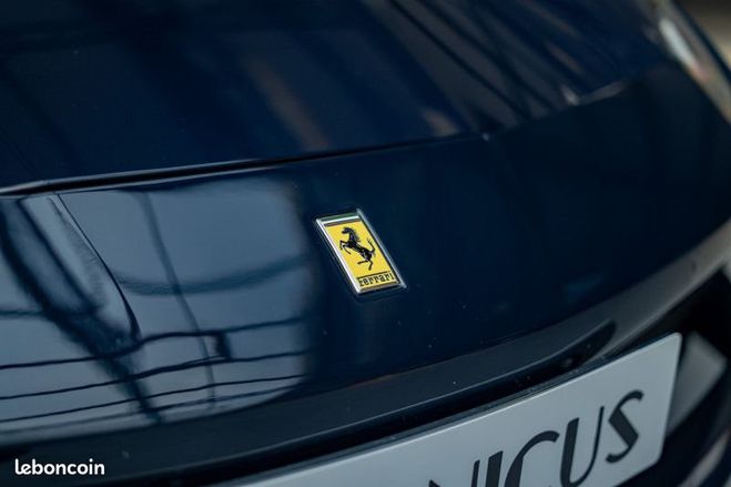 Ferrari 488 Ferrari 488 Spider Bleu de 2016