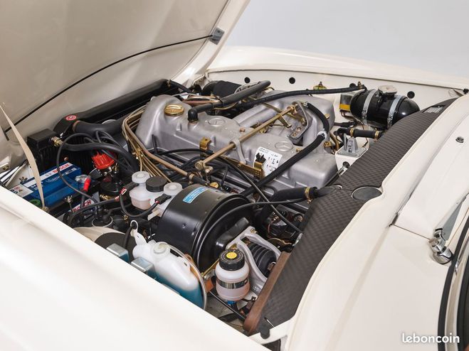 Mercedes 280 SL Pagode Top Classics Blanc de 1967