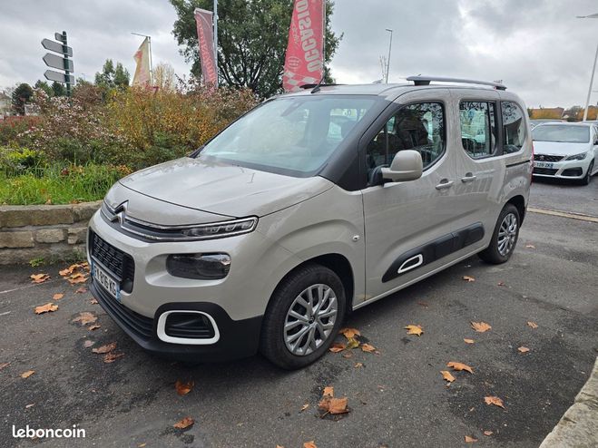 Cliquer pour voir la photo suivante Citroen Berlingo 1.2l Ess 110 Feel Taille M Marron de 2019