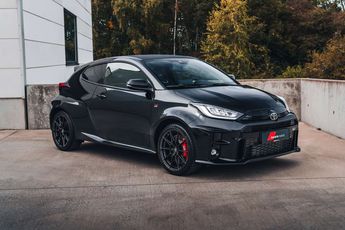  Voir détails -Toyota Yaris GR Performance Pack Heated Seats à Harelbeke (85)