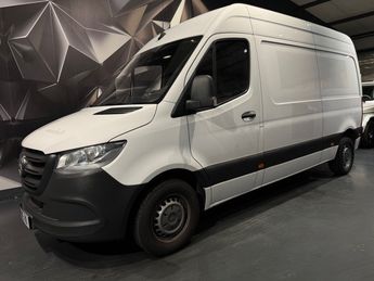  Voir détails -Mercedes Sprinter FG 311 CDI 39 3T5 FIRST TRACTION à Aubire (63)