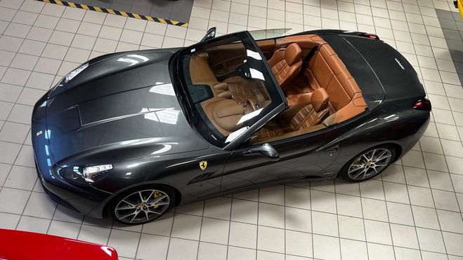 Ferrari California Ferrari California 4.7 S 439 CV BOITE F1 MC Gris Silverstone de 2010