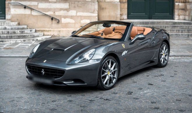 Ferrari California Ferrari California 4.7 S 439 CV BOITE F1 MC Gris Silverstone de 2010