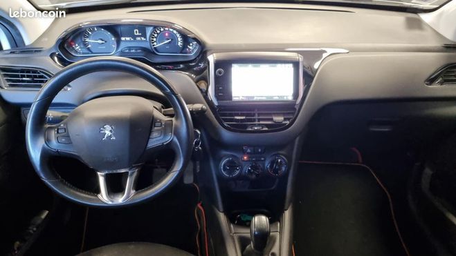 Peugeot 208 GENERATION-I 1.2 PURETECH 80 SIGNATURE Blanc de 2018