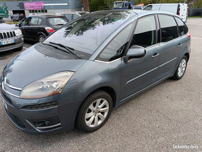Cliquer pour voir la photo suivante Citroen C4 Picasso Beau 2l hdi 2010 pack tbe rerise Gris de 2010