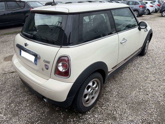 Mini One I (R56) Cooper Docklands BLANC de 2012