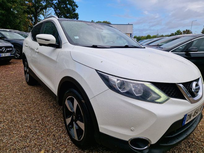 Cliquer pour voir la photo suivante Nissan Qashqai 1.5 dCi 110 FAP Connect Edition BLANC de 2014