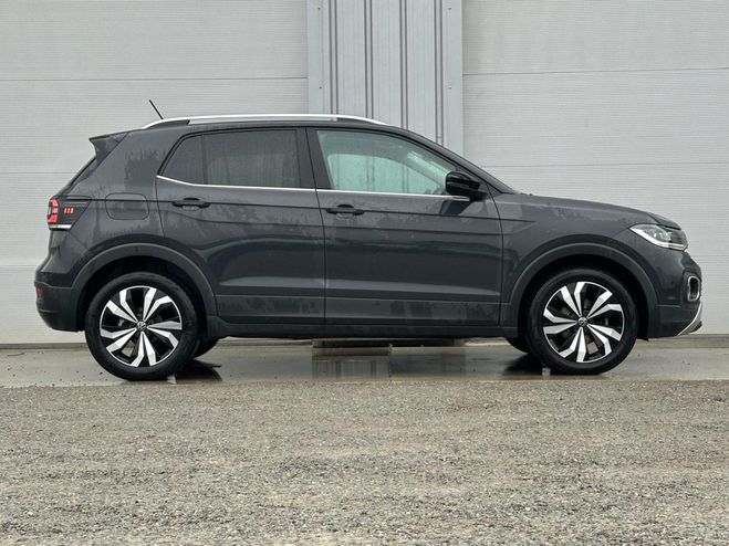 Volkswagen T Cross Volkswagen T Cross CARAT TSI 110 DSG7 GRIS URANO de 2021