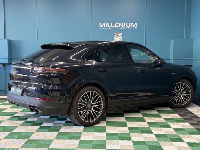 Porsche Cayenne (9YA) 3.0 V6 462CH E-HYBRID Bleu Fonce de 2022
