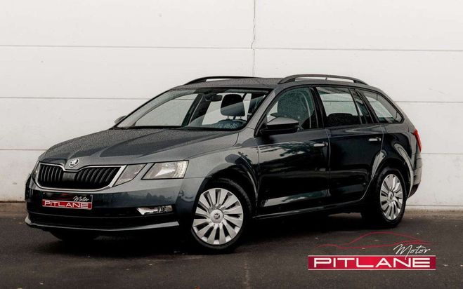 Cliquer pour voir la photo suivante Skoda Octavia Combi 1.0 TSI Ambition DSG 7 ATTELAGE CA Gris Métallisé de