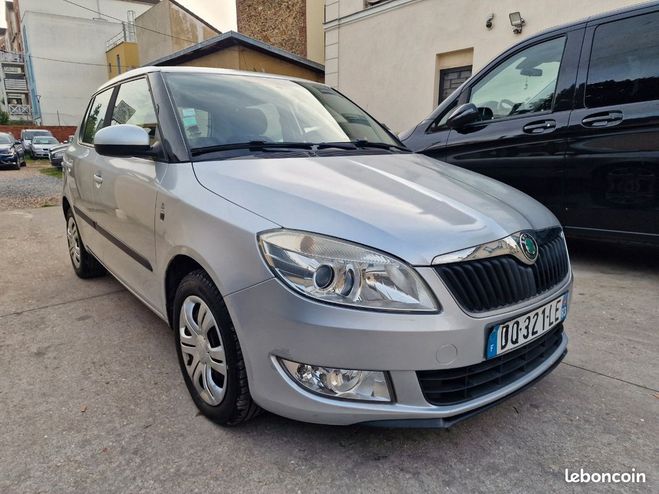Skoda Fabia tdi 75ch payer en 4x sans frais Gris de 2011