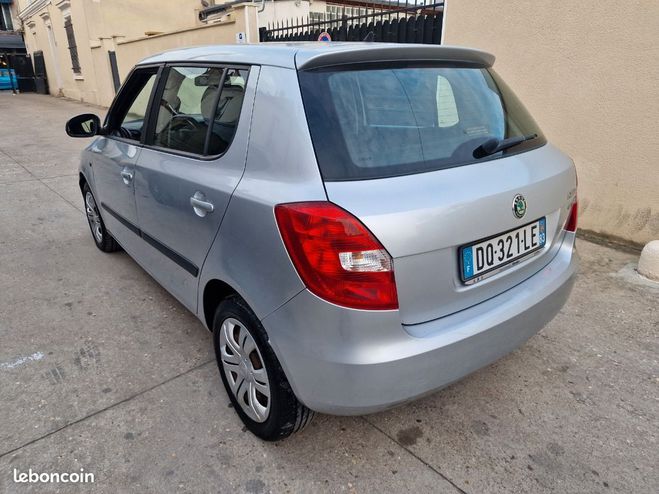 Skoda Fabia tdi 75ch payer en 4x sans frais Gris de 2011
