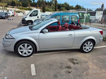  Voir détails -Renault Megane CC 2L 150 2006 à Biot (06)