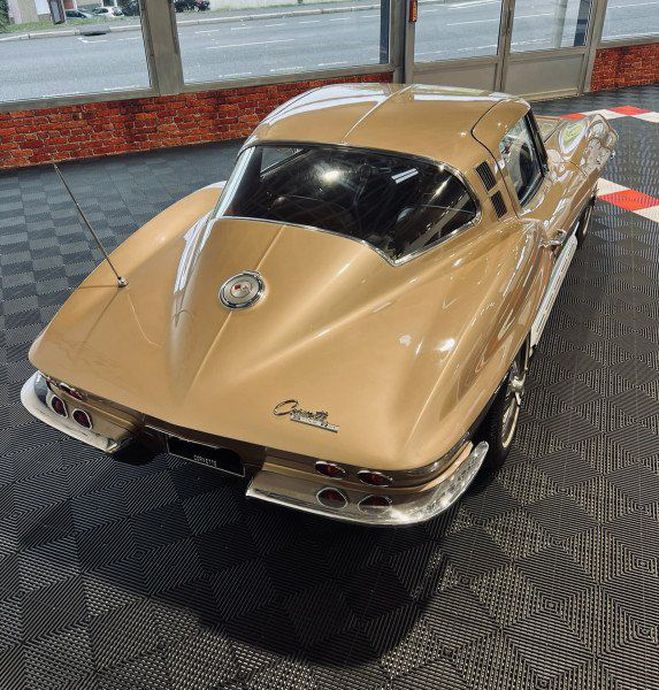 Chevrolet Corvette USA C2 V8 327 5.3L BEIGE de 1964