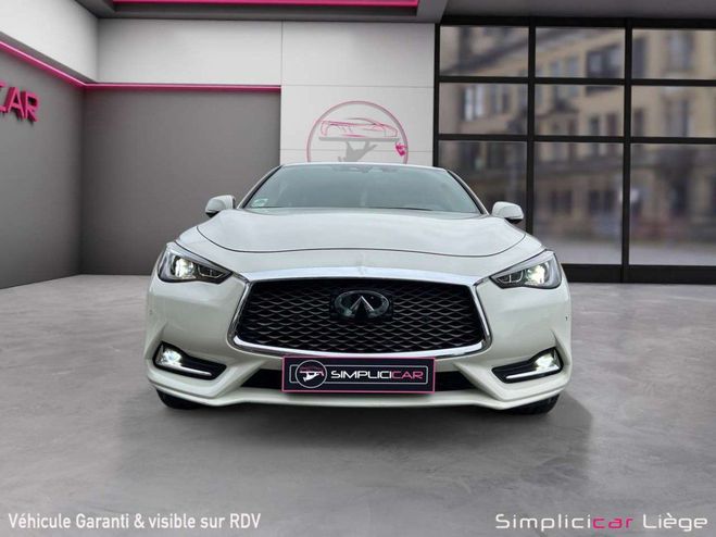 Infiniti Q60 2.0 Turbo Sport Tech Blanc de 