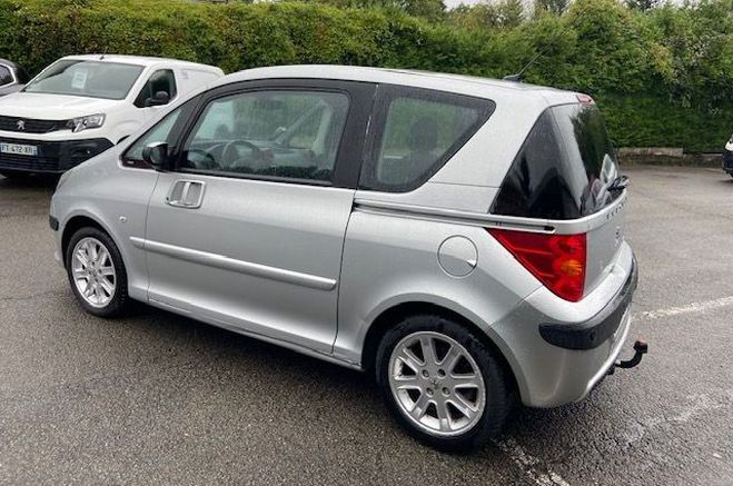 Peugeot 1007 BVA Sporty 1.6 L 16 v 110 cv  de 2006