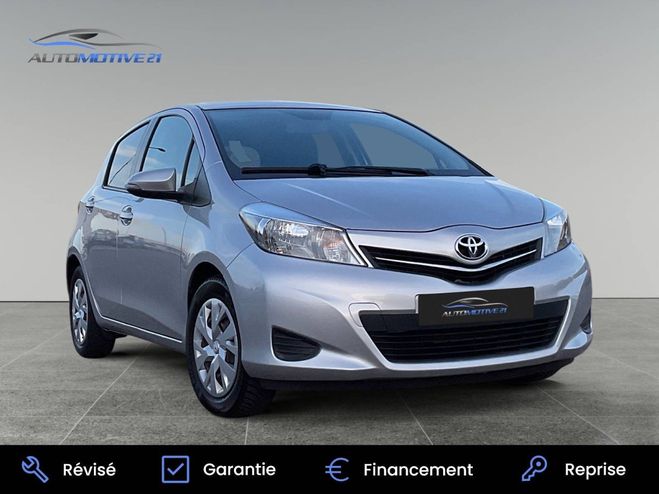 Toyota Yaris III 100 VVT-i Dynamic CVT 5p GRIS C de 2012