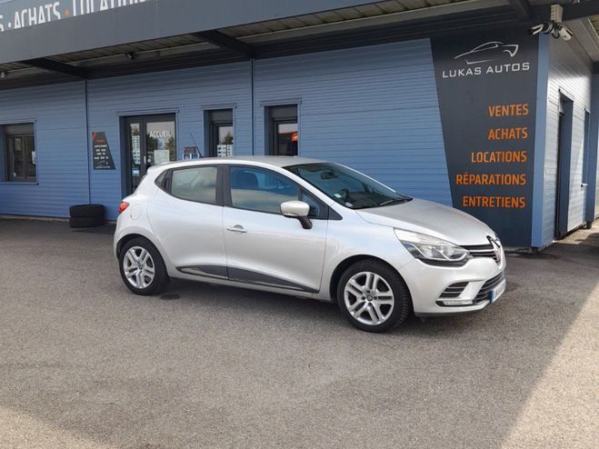 Cliquer pour voir la photo suivante Renault Clio IV TCe 90 Zen Gris de 2016
