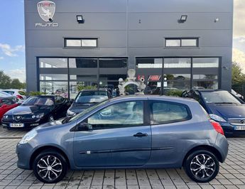  Voir détails -Renault Clio CONFORT DYNAMIQUE 1.2 16V à Nouvoitou (35)